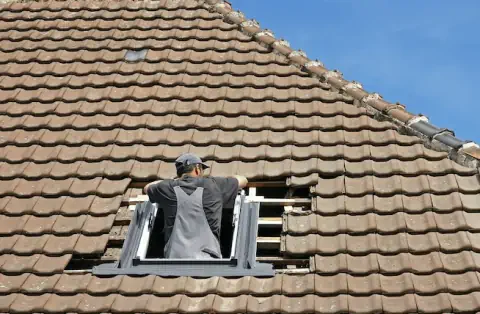 Pose de velux - Saint-André-de-Roquelongue